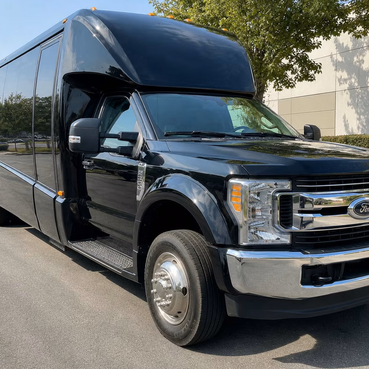 15 passenger minibus