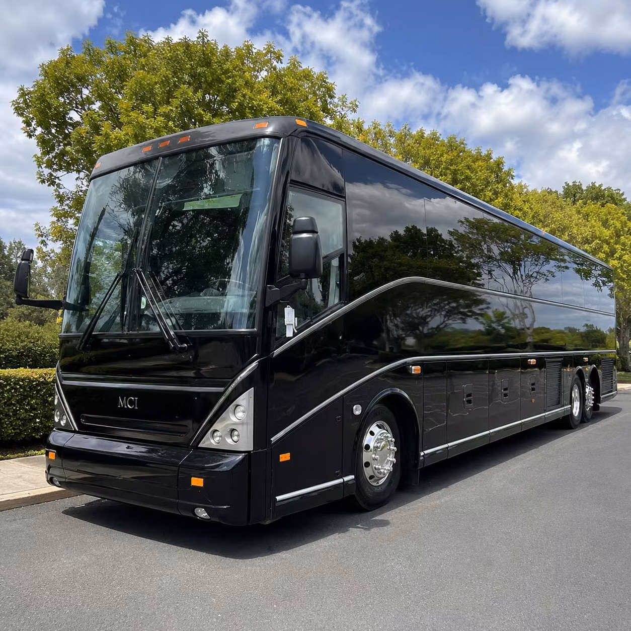 airport shuttle transportation for folsom business travelers